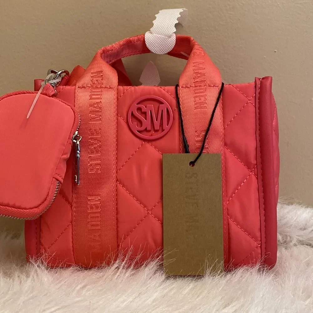 NWT Steve Madden Crossbody Bag w/ AirPod Case - Coral